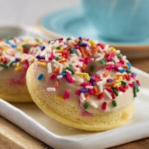 Donuts Vanilla Sprinkle